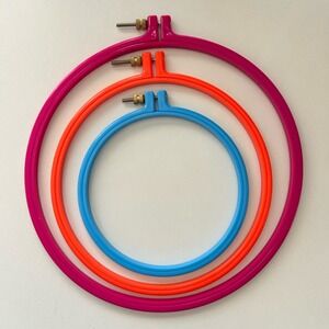 VTG Retro Colors Susan Bates Embroidery Hoop & Frame - 3 Hoops - 10", 8", 6"
